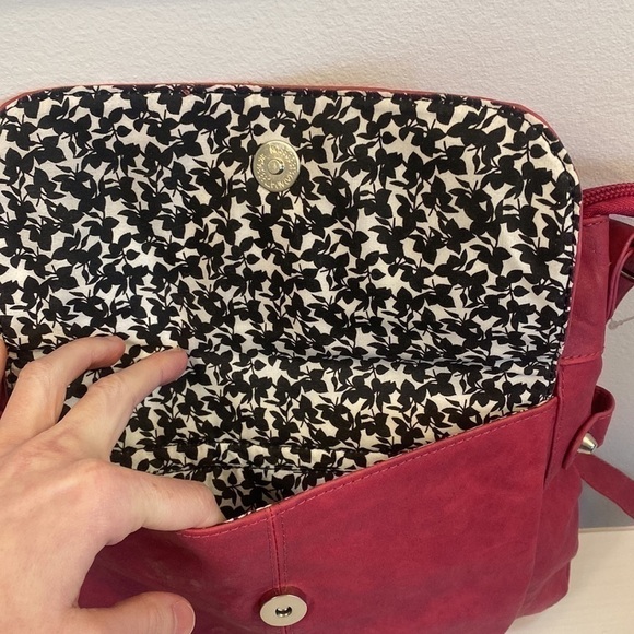 Fiorelli Pink Purse - Picture 3 of 13